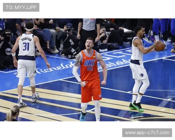 雷霆哈尔滕施泰因砍下14分14篮板8助攻险些三双助力球队表现